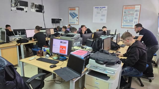 Foto nga aktivitetet e qendrës