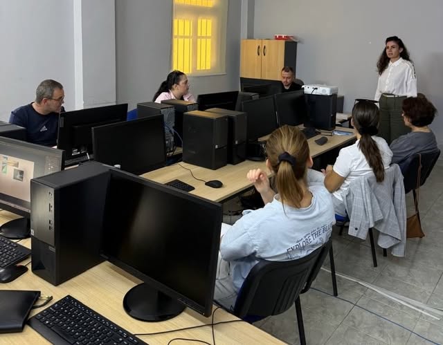 Foto nga qendra